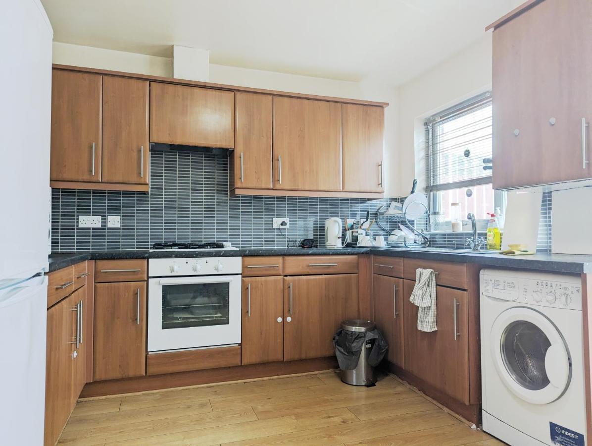 Guest Rooms Near City Centre & Dock Free Parking Liverpool Extérieur photo