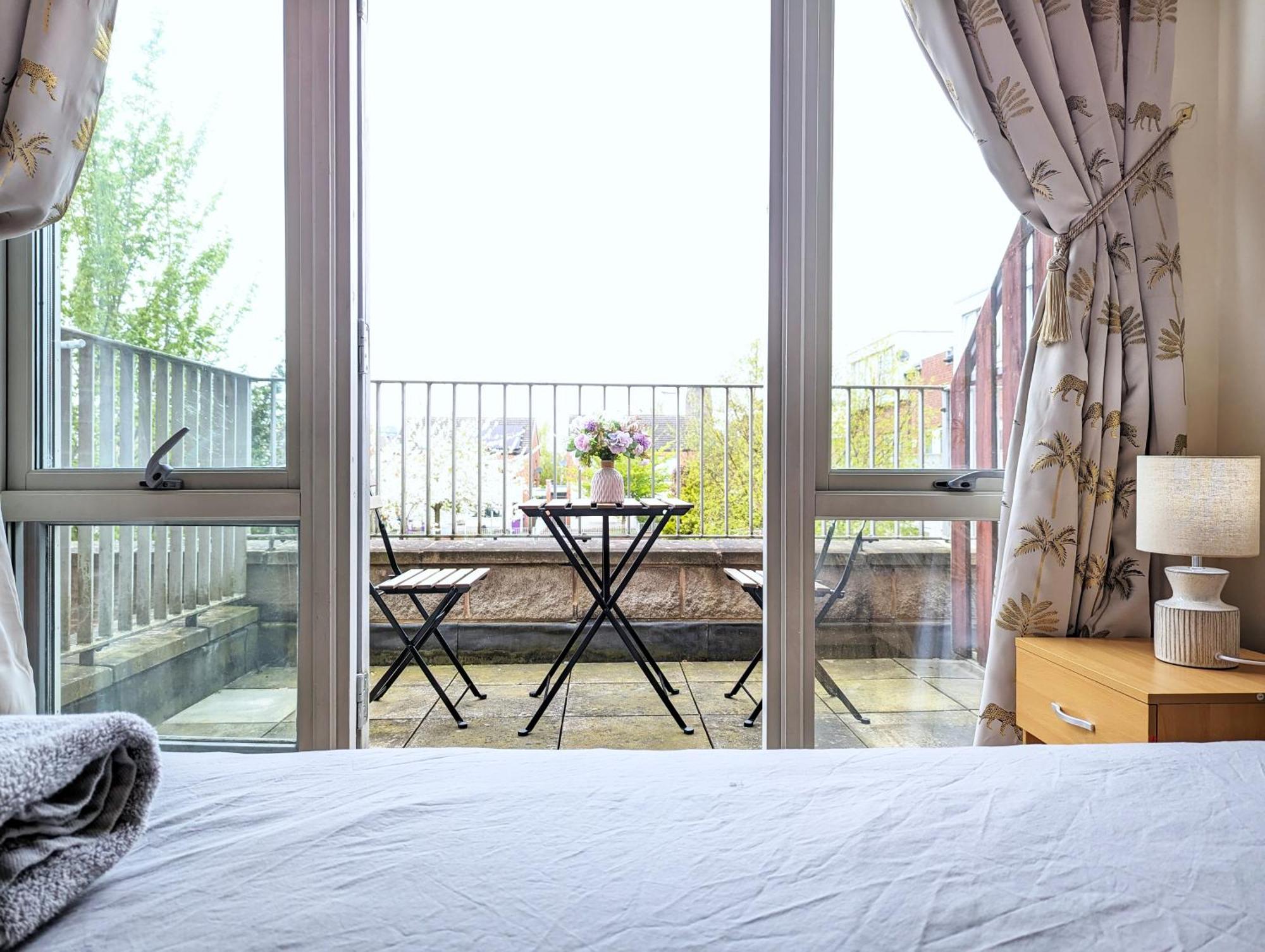 Guest Rooms Near City Centre & Dock Free Parking Liverpool Extérieur photo